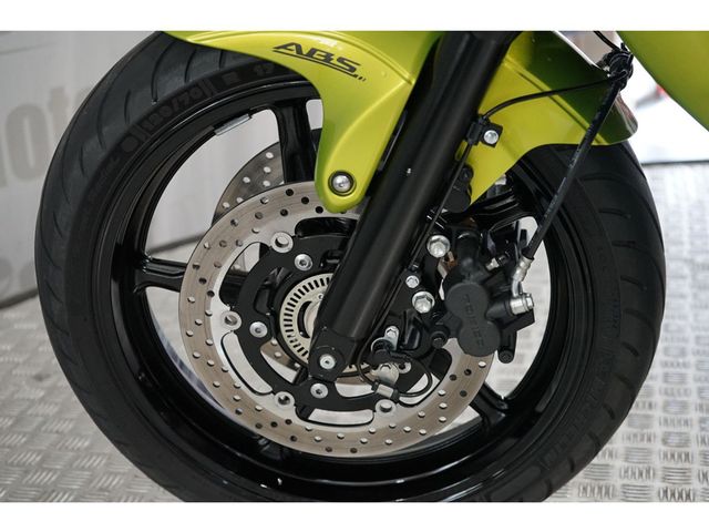 suzuki - sfv-650-gladius-abs