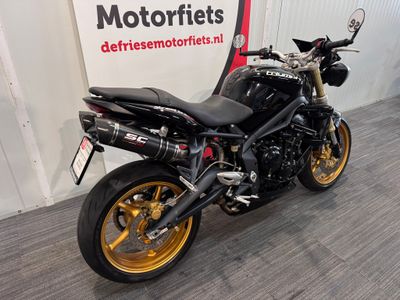 TRIUMPH STREET TRIPLE 675 – foto 3