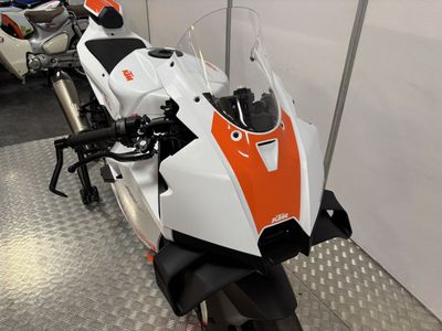 KTM 990 RC R TRACK – foto 3