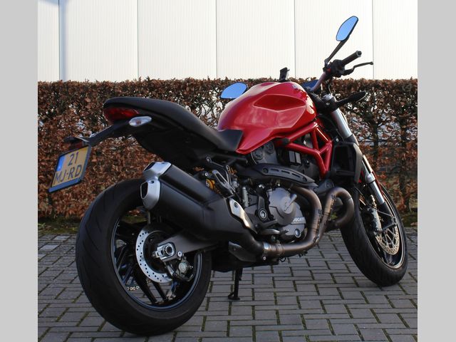 ducati - monster-821