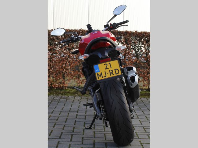 ducati - monster-821