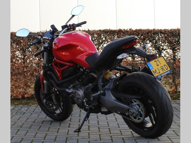 ducati - monster-821