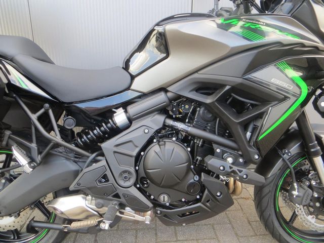kawasaki - versys-650-grand-tourer
