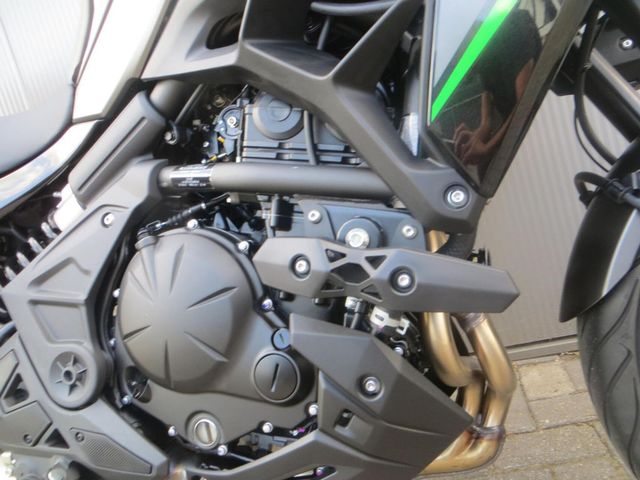 kawasaki - versys-650-grand-tourer