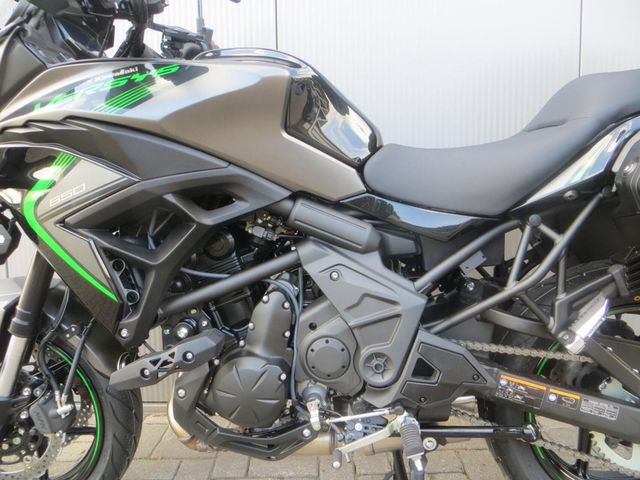 kawasaki - versys-650-grand-tourer