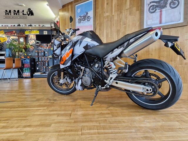ktm - 990-super-duke