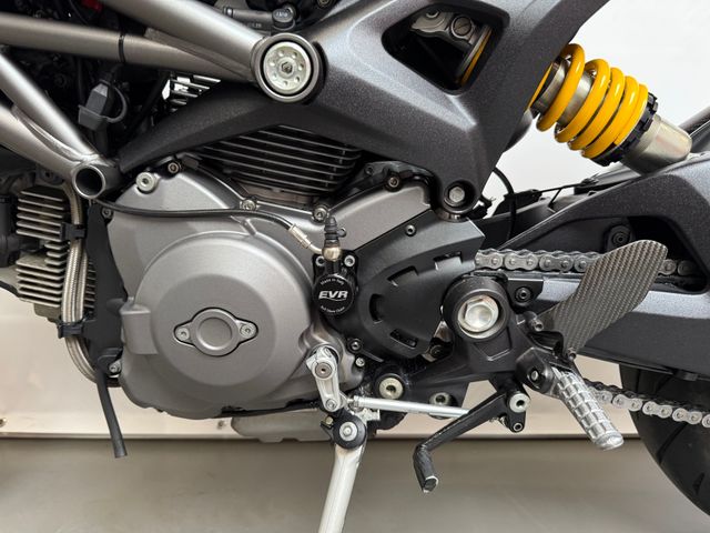 ducati - m-1100-evo