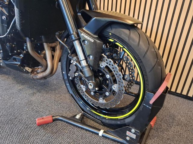 kawasaki - z900-performance
