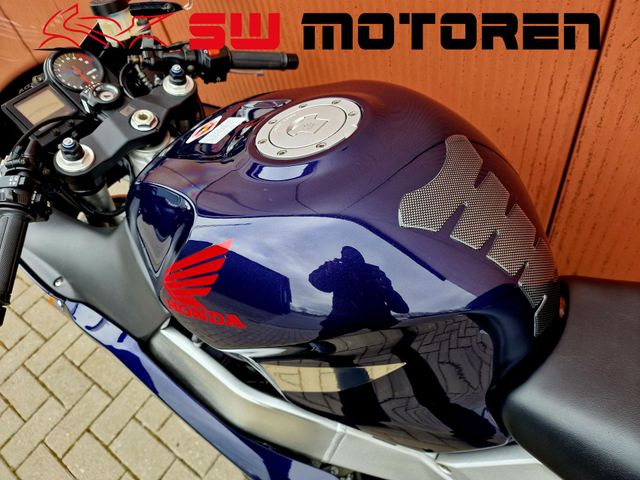 honda - cbr-900-rr-fireblade