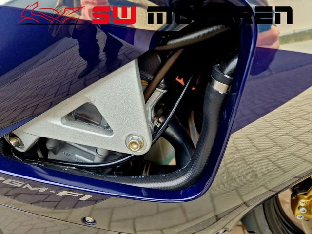 honda - cbr-900-rr-fireblade