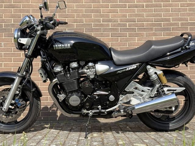 yamaha - xjr-1300