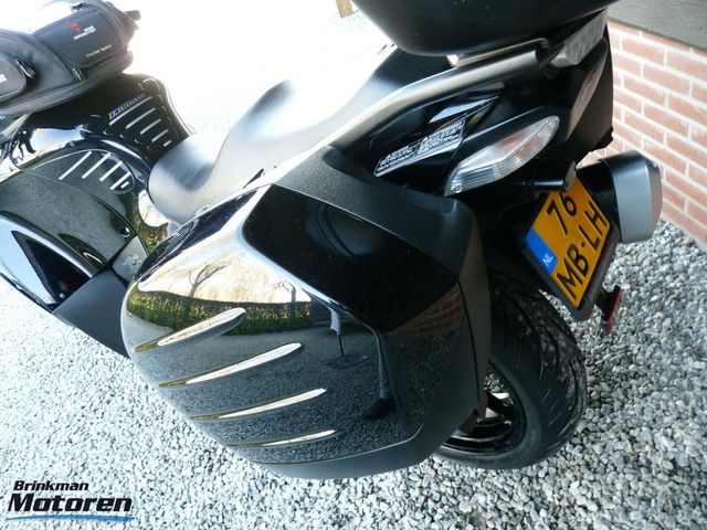 kawasaki - gtr-1400