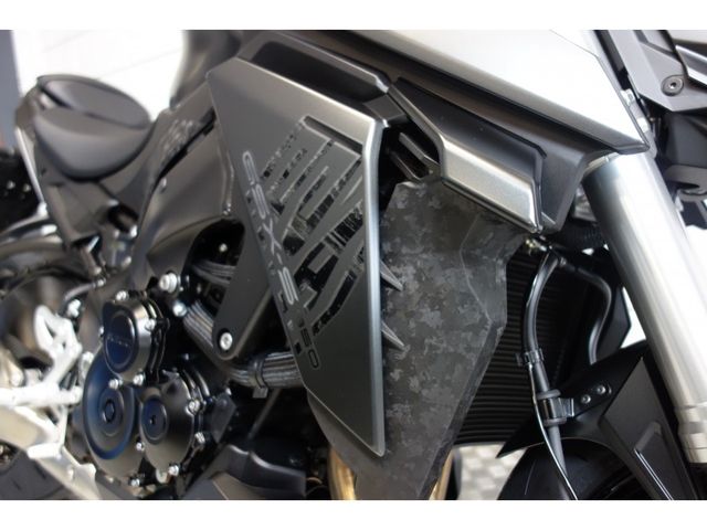 suzuki - gsx-s-950
