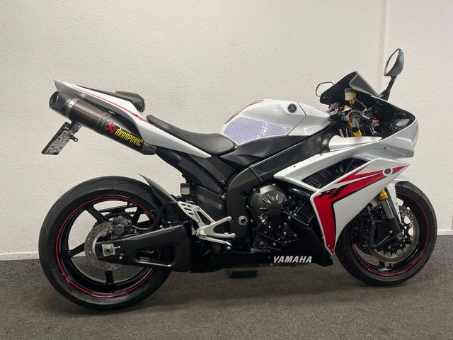 yamaha - yzf-r1