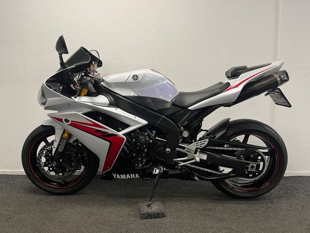 yamaha - yzf-r1