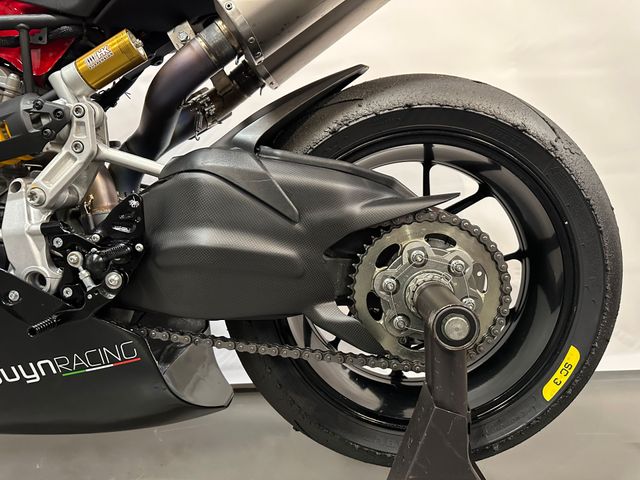 ducati - panigale-v2