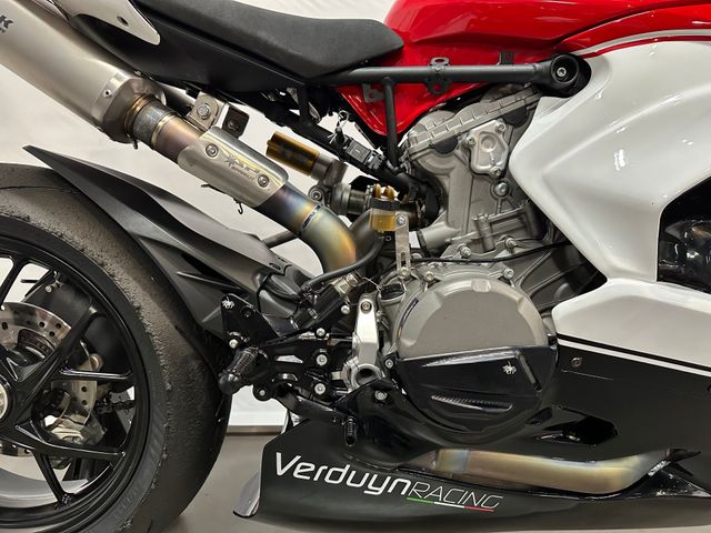 ducati - panigale-v2