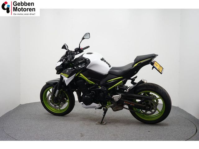 kawasaki - z900