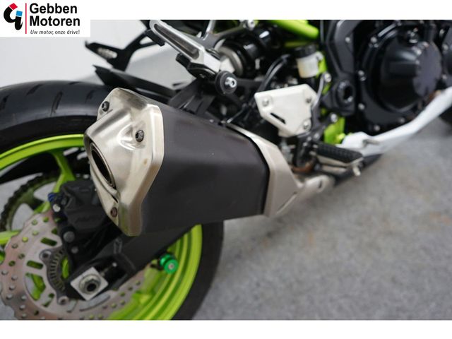 kawasaki - z900