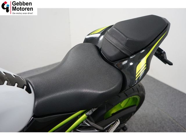 kawasaki - z900