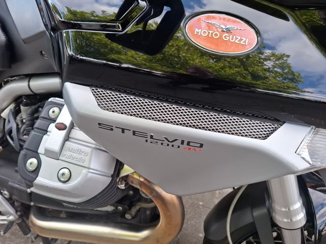 moto-guzzi - stelvio