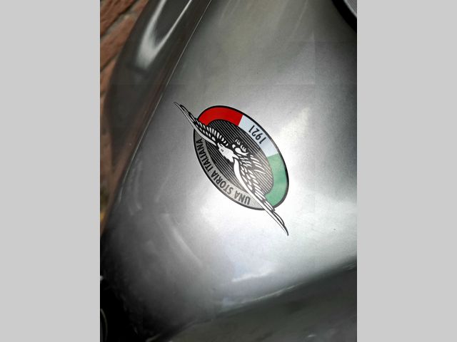 moto-guzzi - 750-breva-ie