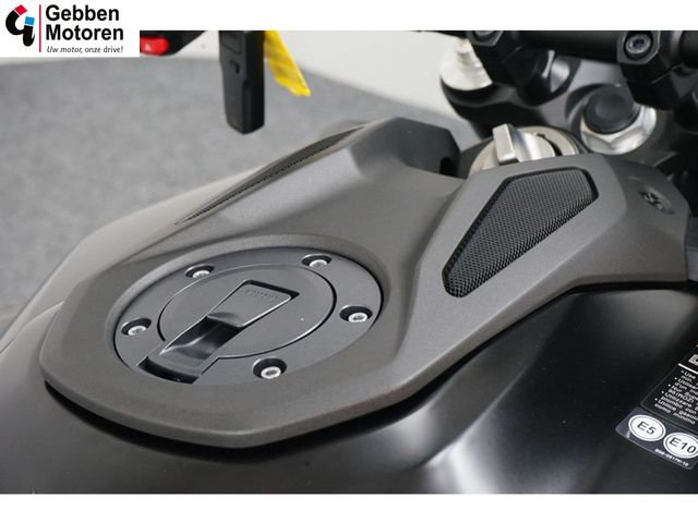 yamaha - mt-09-y-amt