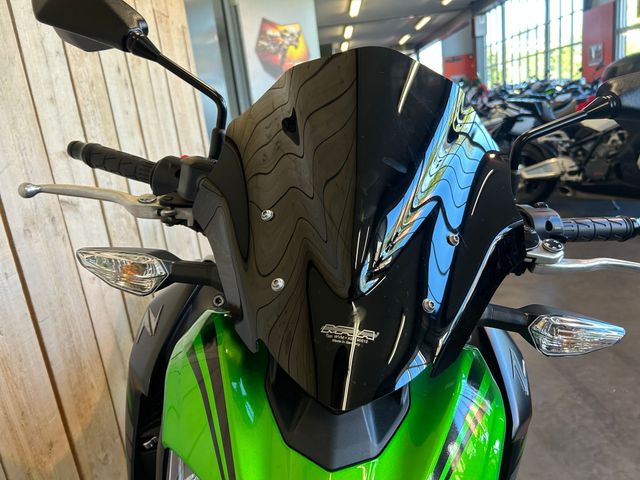 kawasaki - z900
