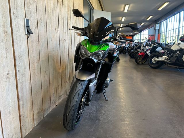 kawasaki - z900