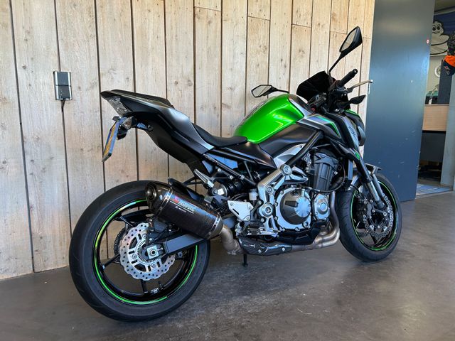 kawasaki - z900