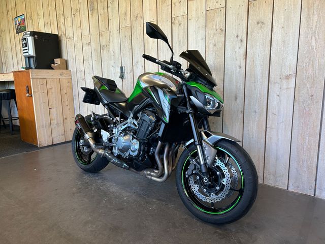 kawasaki - z900