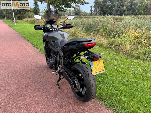 yamaha - tracer-9