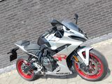 SUZUKI GSX-8R