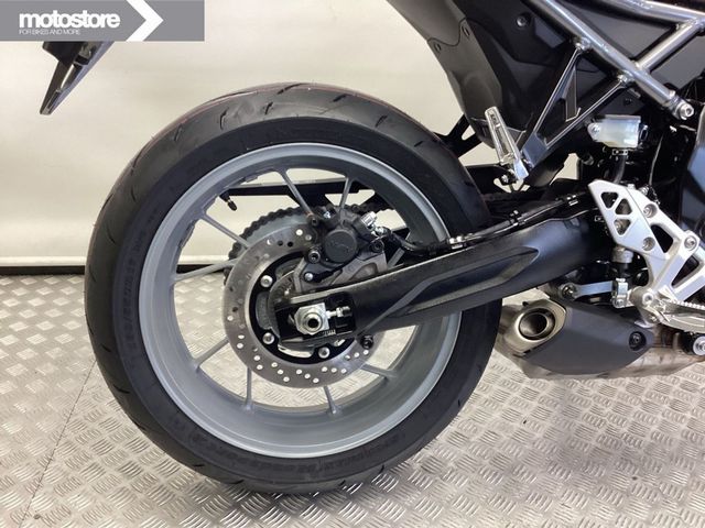 suzuki - gsx-8r