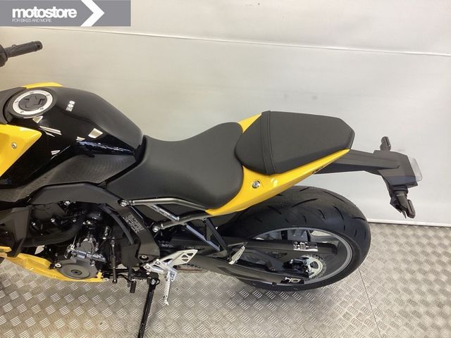 suzuki - gsx-8r