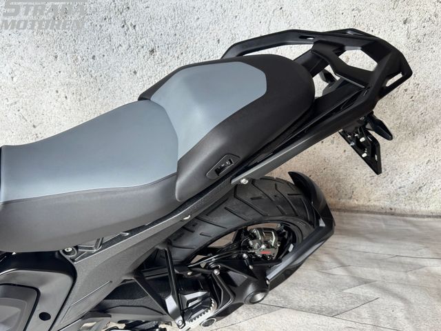 bmw - r-1300-gs-triple-black