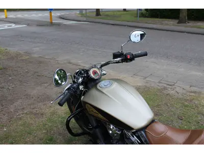 INDIAN MOTORCYCLE SCOUT BOBBER – foto 4