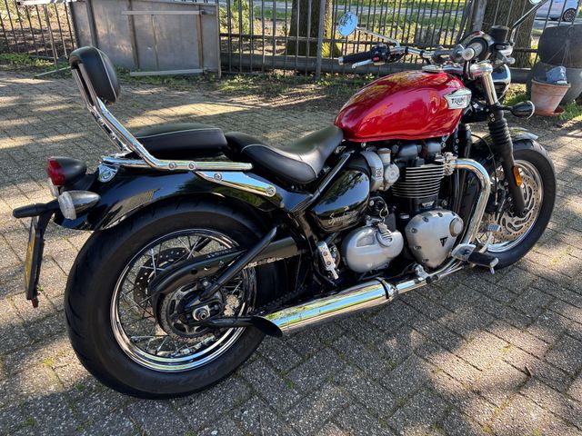triumph - bonneville-speedmaster