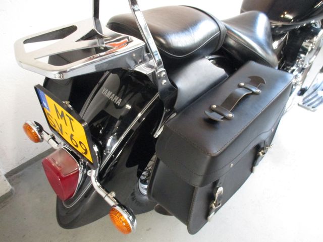 yamaha - xvs-1100-a-dragstar-classic