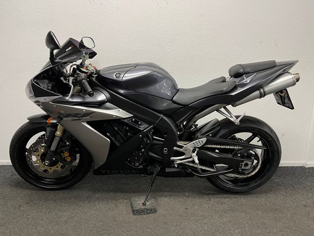 yamaha - yzf-r1