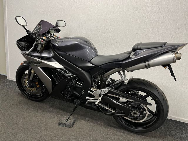yamaha - yzf-r1