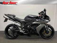 YAMAHA YZF R1