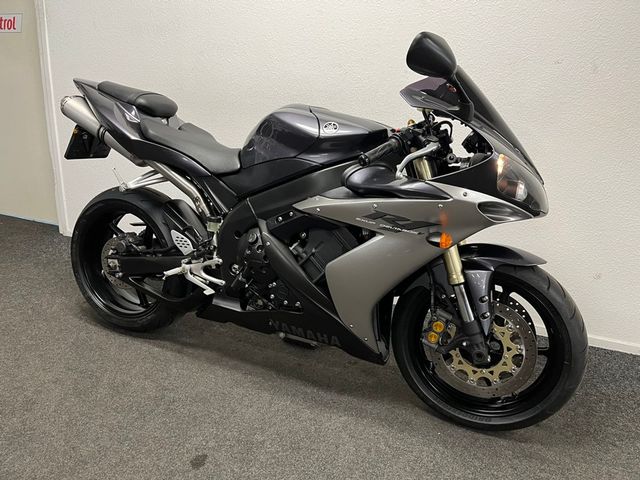 yamaha - yzf-r1