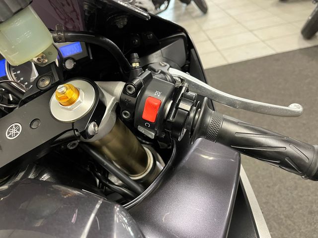yamaha - yzf-r1