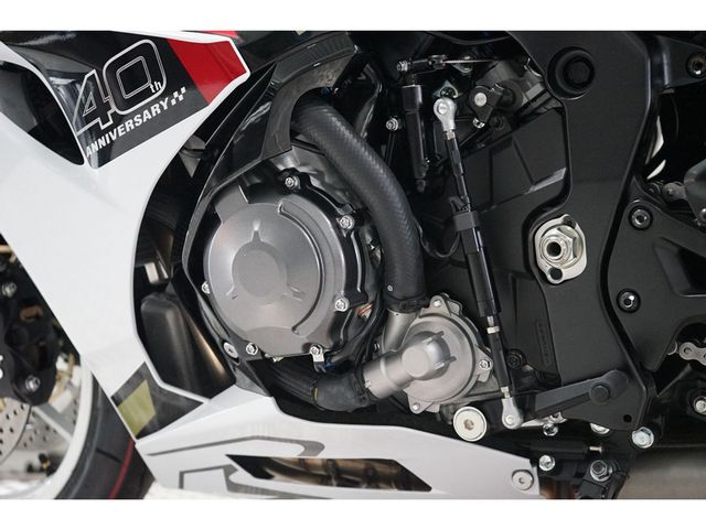 suzuki - gsx-r-1000