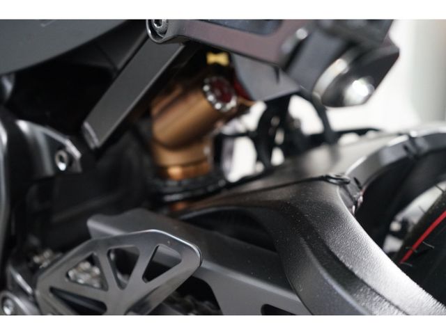 suzuki - gsx-r-1000