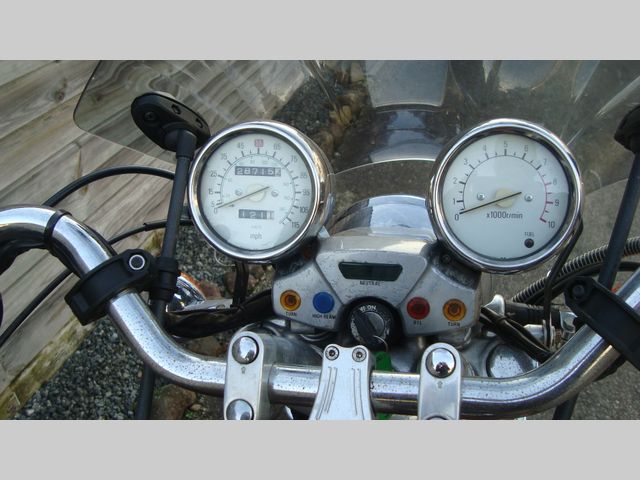 yamaha - xv-750-virago