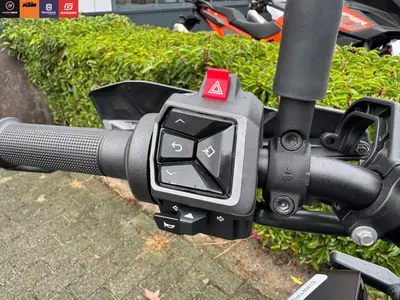 HUSQVARNA SVARTPILEN 801 – foto 4
