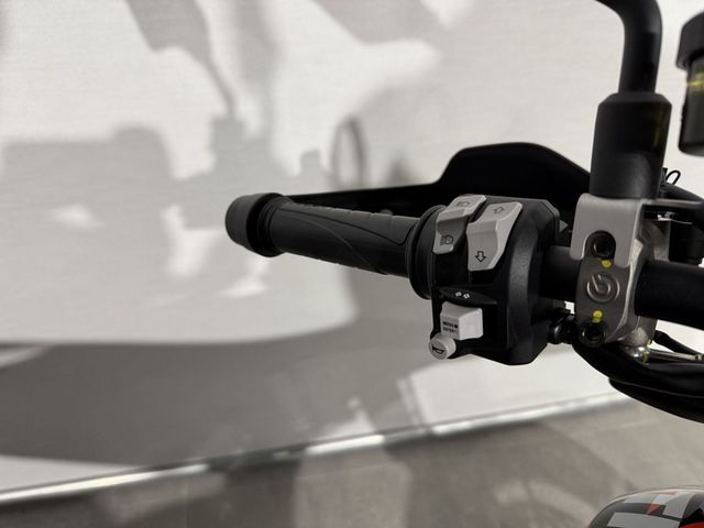 ducati - hypermotard-698-mono-rve