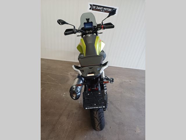 moto-guzzi - v-85-strada